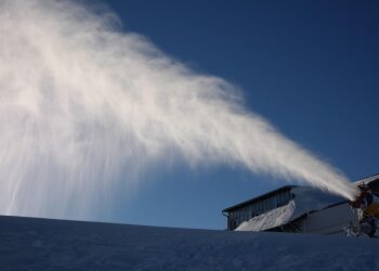 snow cannon 999308 960 720.jpg