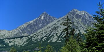 Top 20 Sexiest Accents in the World

1. Kiwi
2. South African
3. Irish
4. Itali