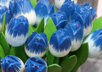 tulips 4587519 960 720.jpg