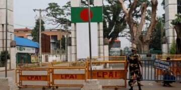 Bangladesh Suspends Visa Services in India Over Diplomatic Tensions