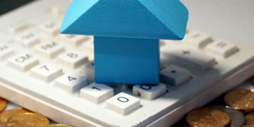 China Loosens Loan Extension Rules for Eligible 'White List' Projects