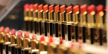 China’s Cosmetics Sales Hit Record CNY1.1 Trillion for First Time