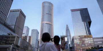 China’s Population Declines for Fourth Year Amid Fewer Births