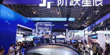 Chinese AI Startup Stepfun Raises $718.8M for Foundation Models & Terminal Agents