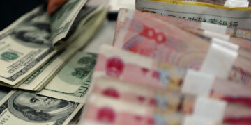 Chinese Yuan Hits 7 vs. USD Again This Year