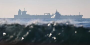 France Detains Indian Captain of Suspected Shadow Fleet Tanker