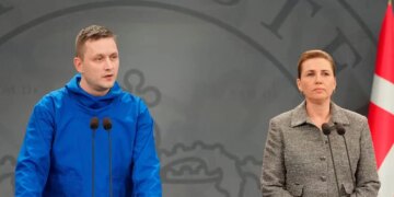 Greenland Prime Minister Supports Strengthening Denmark Relations Over US