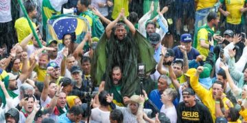 Nearly 100 Injured by Lightning at Brazil Ex-President Rally