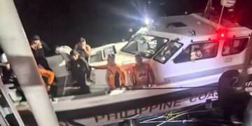 Philippines Ferry Sinks: 15 Dead, Hundreds Rescued