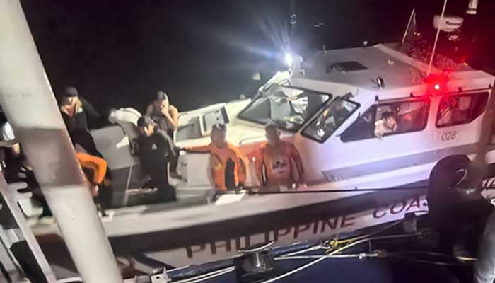Philippines Ferry Sinks: 15 Dead, Hundreds Rescued