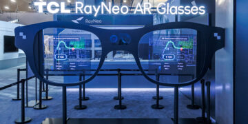 RayNeo Founder: AI Glasses to Hit 'iPhone Moment' by 2028