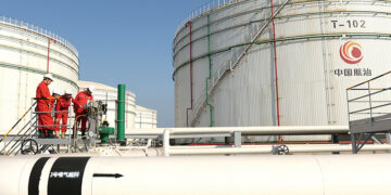 Sinopec-CNAF Merger to Accelerate Green Aviation and Lower Fuel Prices, Experts Say