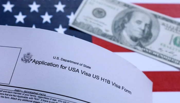 Texas Stops New H-1B Petitions at State Agencies and Universities