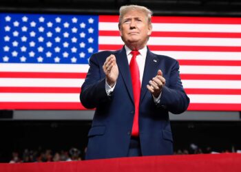 Top 20 Countries Debt to USA 

1.  Japan – $1.13 Trillion
2.  United Kingdom – $