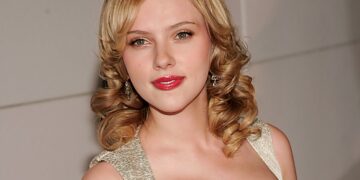 Top 20 Highest-Paid Actors of 2024

1.  Dwayne Johnson - $88M  
2.  Ryan Reynol