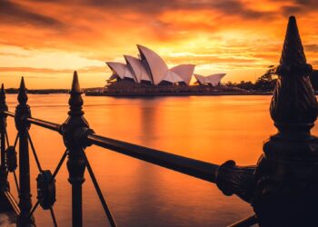 The 40 Most Beautiful Countries in the World

1.  Australia
2.  Mexico
3.  Brazi