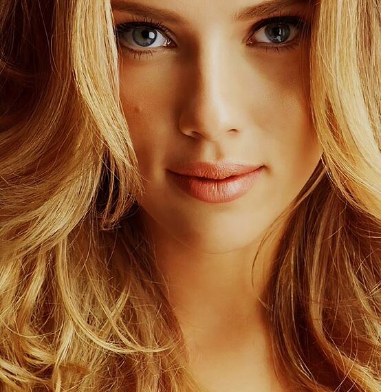 Top 50 Most Famous Actresses of All Time

1.  Scarlett Johansson
2.  Jennifer An