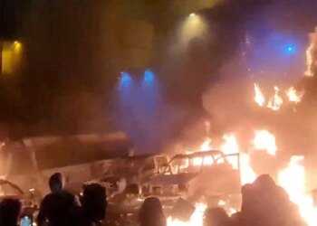 Trump Alerts Iran as Nationwide Protests Continue Amid Internet Blackout