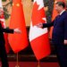 Trump Threatens Canada with Full Tariff Over China Deal