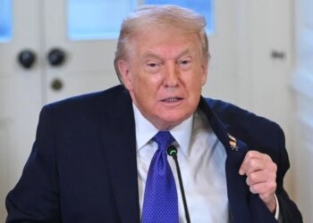 Trump issues oil warning, urges Cuba to negotiate with the US