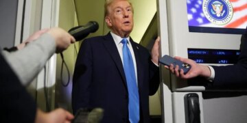 Trump warns of second Venezuela strike if interim government doesn't cooperate