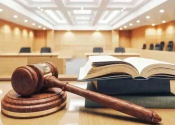 UK 'Grooming Gang' Trial Suspended Over Juror TV Viewing Concerns