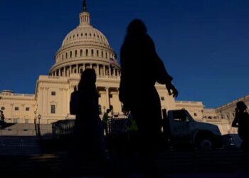 US Senate Drafts Resolution to Limit Trump's Venezuela War Authority