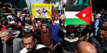 US labels three Muslim Brotherhood branches as global terrorists