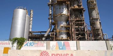 US lifts oil sanctions on Venezuela following reform measures
