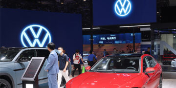 Volkswagen Recalls Top-Selling U.S. BEV Over Battery Fault