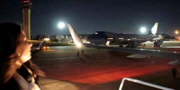 What caused Trump's plane to turn back during Davos flight?