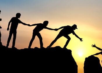 Who Do People Trust the Most? 

1)  Doctors → 58%
2)  Scientists → 56%
3)  Teach