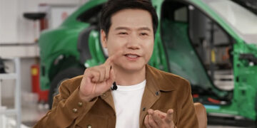 Xiaomi Aims for 550K EVs by 2026 Amid Growth Slowdown