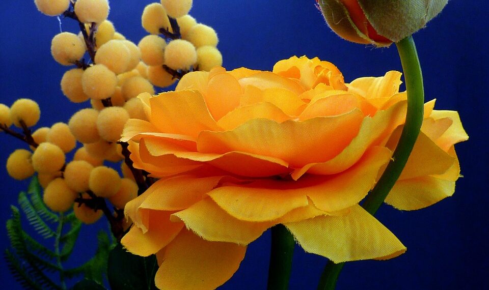 artificial flowers 1181164 960 720.jpg