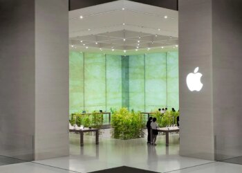 iPhone Market Share Surpasses Samsung