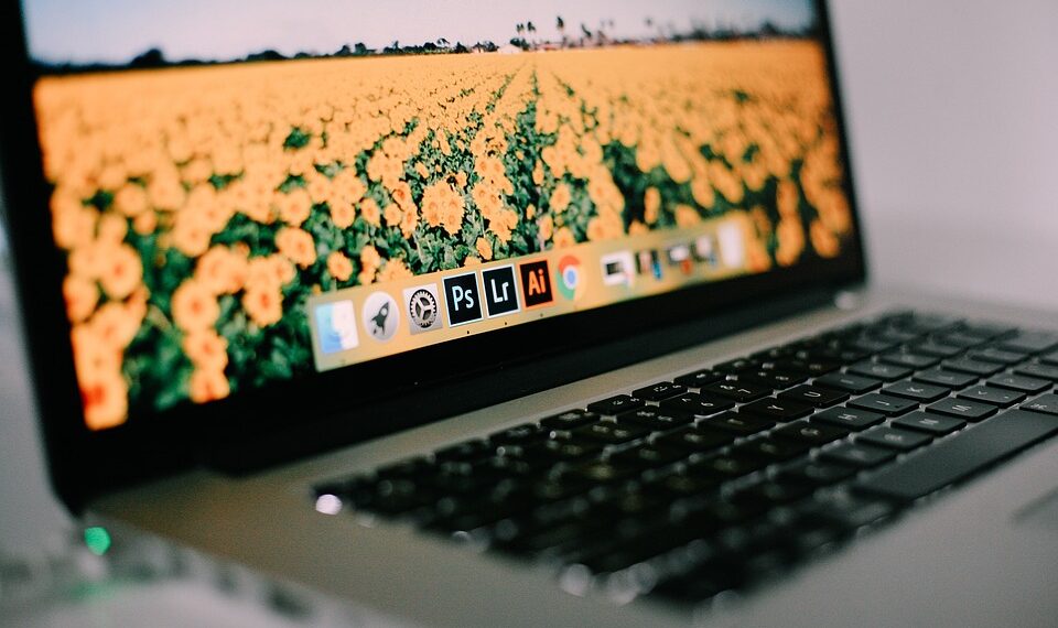 laptop 2588862 960 720.jpg