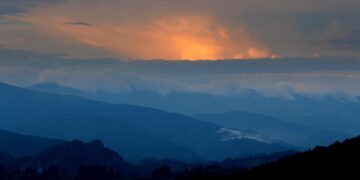 Top 25 Countries with the Lowest Life Expectancy 

1.  Nigeria
Overall: 54.6
Mal