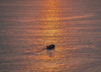 sunset 9983072 960 720.jpg