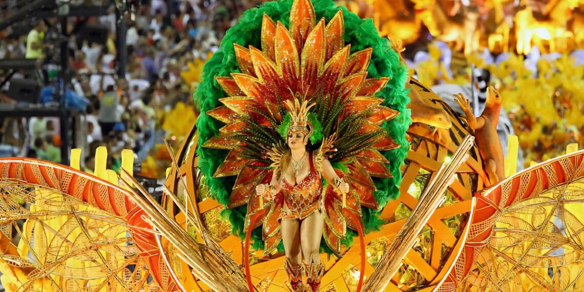 Top 100 Must-Try Experiences Around the World
1. Grand Canyon – Helicopter rid