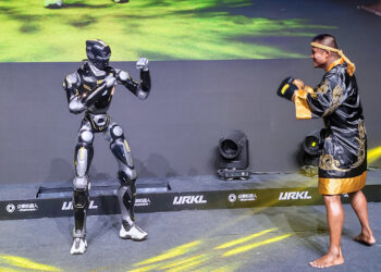 China Launches First Commercial Humanoid Robot Combat League