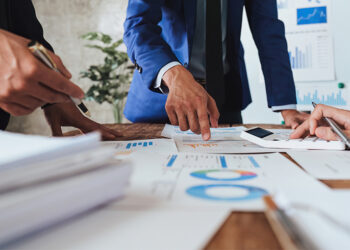 China Records Surplus in Current Account for 2025