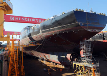 Hengli Shipbuilding Secures $1B Order for Large Crude Carriers