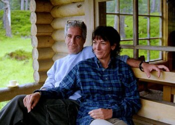 Lawmaker: Ghislaine Maxwell Will Not Answer Questions in Deposition