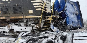 Snowstorm Disrupts Travel Across South as Cold Front Spreads