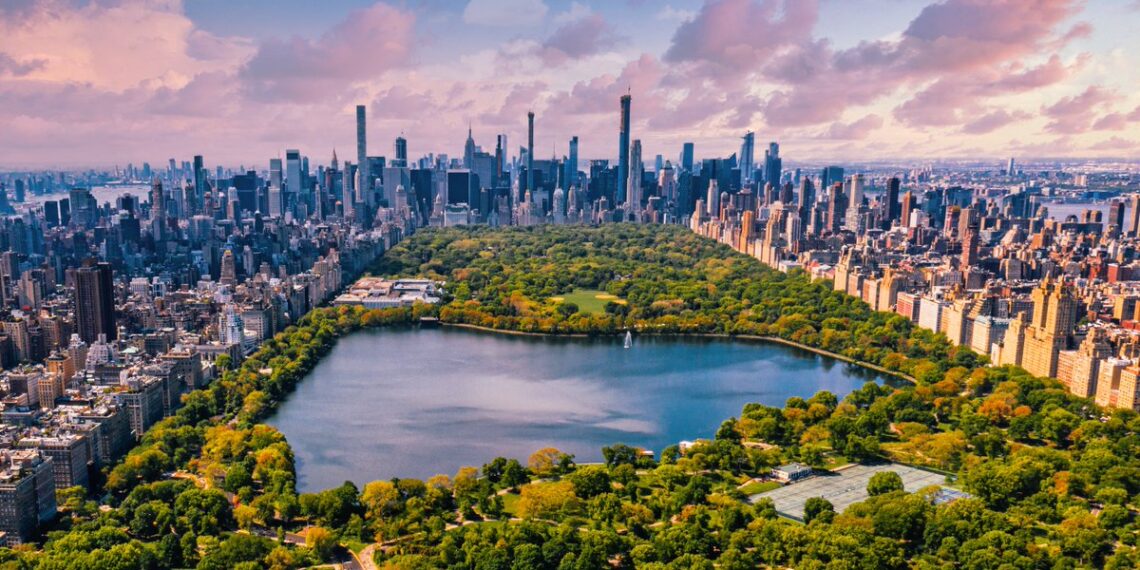 Top 20 Cities with the Most Millionaires 

1.  New York City – 384,500
2.  The B