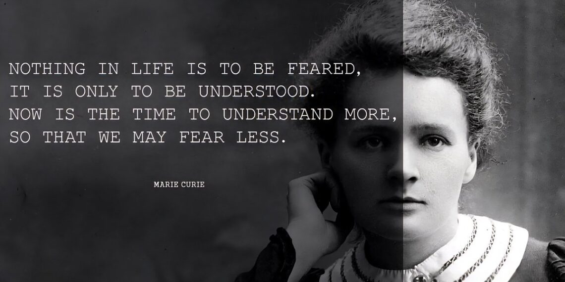 Women Who Made History 

1)  First woman Nobel Prize winner → Marie Curie
2)  Fi