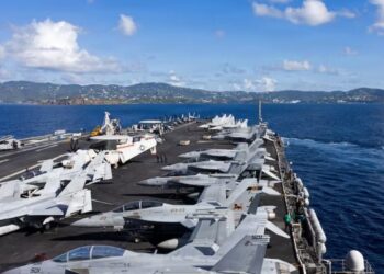 US to Send New Aircraft Carrier to Middle East Amid Iran Warnings