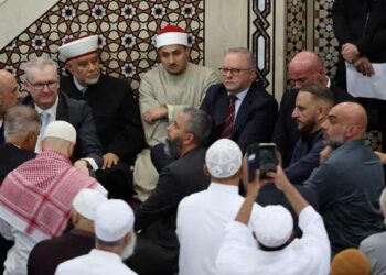 Australian Mosque Protesters Interrupt PM Albanese Over Israel Support