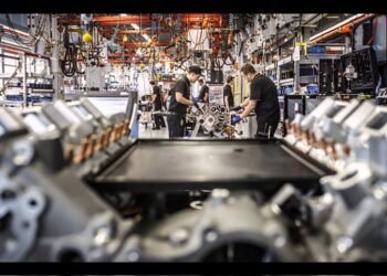 Top Manufacturing Companies
1. Top car maker in the world → Toyota
2. Top p