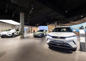 China Auto Sales Dip in February, But BYD’s Export Boom Stands Out